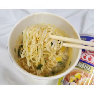 NISSIN 닛신 컵누들  4종 - 씨푸드오리지날, 씨푸드 스파이시, 씨푸드 커리, 씨푸드 XO소스 — 3점을 준 리뷰어가 2021년 11월 올린 사용 사진