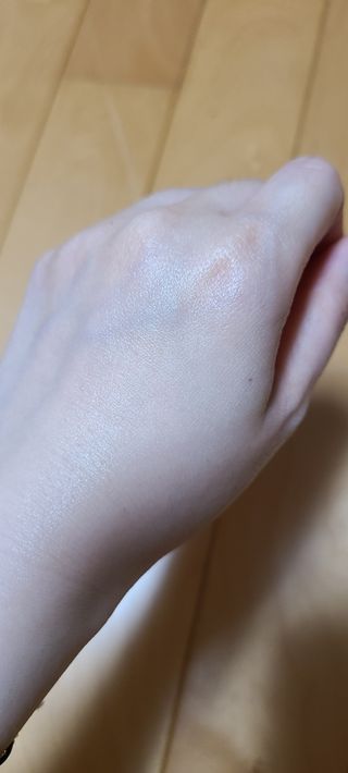 산수시 아쿠아 베네핏 24h 수부지 물광 속건조 수분크림 50ml — 5점을 준 리뷰어가 2021년 6월 올린 사용 사진