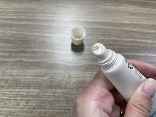 [후르디아] 올리브영 착한보습 비건 립버터 2종 — 5점을 준 리뷰어가 2022년 11월 올린 사용 사진