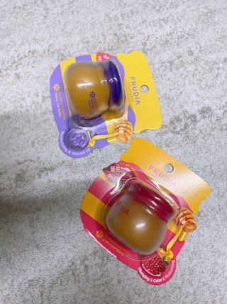 [후르디아] 올리브영 꿀과즙 립밤 2종 (블루베리/석류) — 5점을 준 리뷰어가 2022년 1월 올린 사용 사진