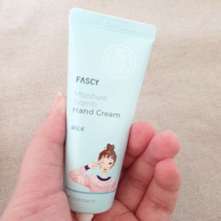 파시 FASCY 高保湿ハンドクリーム40ml+80ml セット — 5점을 준 리뷰어가 2021년 8월 올린 사용 사진