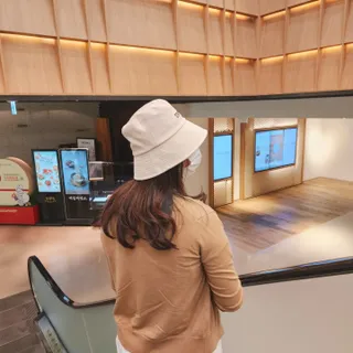 [스테이피플] STAYPEOPLE BUCKET HAT (IVORY) — 5점을 준 리뷰어가 2022년 9월 올린 사용 사진
