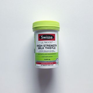 Swisse 스위스 고함량 밀크씨슬 35,000mg 60정 — 5점을 준 리뷰어가 2021년 11월 올린 사용 사진