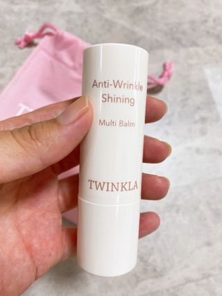 트윙클라 안티링클 샤이닝 멀티밤 — 5점을 준 리뷰어가 2022년 6월 올린 사용 사진