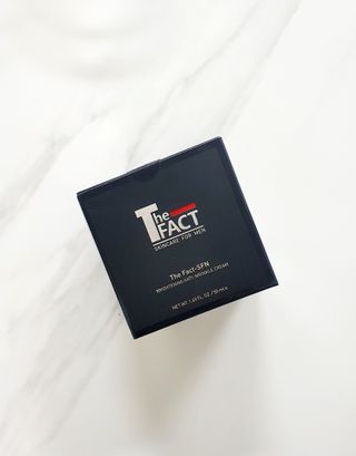 The Fact 더팩트 에스에프엔 브라이트닝 안티 링클 크림 50ml — 5점을 준 리뷰어가 2022년 5월 올린 사용 사진