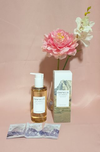스킨1004 [SKIN1004] 마다가스카르 센텔라 라이트 클렌징 오일 200ml — 5점을 준 리뷰어가 2024년 7월 올린 사용 사진