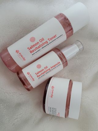 아이앤립 / EYENLIP 아이앤립 연어오일 리바이탈라이징 토너+앰플+크림 3종 세트 — 5점을 준 리뷰어가 2021년 4월 올린 사용 사진