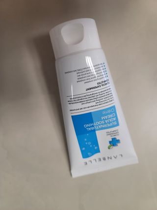 랑벨 수퍼내츄럴 아쿠아 수딩 크림 100ml — 5점을 준 리뷰어가 2022년 4월 올린 사용 사진