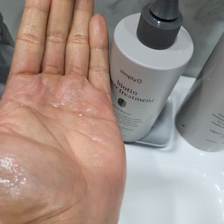 심플리오 비오틴 탈모케어 솔루션 3종 샴푸500ml+앰플100ml+워터 트리트먼트 250ml — 5점을 준 리뷰어가 2022년 7월 올린 사용 사진