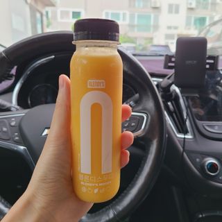 BLENDY'S 핑크 스무디+블론디 스무디 — 5점을 준 리뷰어가 2021년 9월 올린 사용 사진