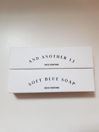 멈칫(MUMCHIT) 넥퍼퓸 NECKPERFUME 2가지 향 — 5점을 준 리뷰어가 2021년 11월 올린 사용 사진