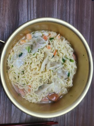 [풀무원] 자연은맛있다 정면, 백면, 홍면  세트 — 4점을 준 리뷰어가 2021년 4월 올린 사용 사진