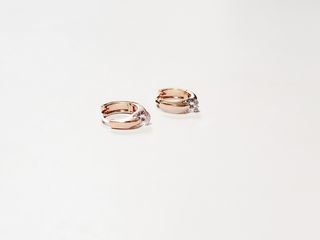 [골드앤디어] 14K 사선 큐빅 원터치 귀걸이_3color — 5점을 준 리뷰어가 2021년 6월 올린 사용 사진
