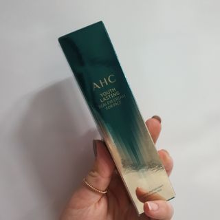 [NEW 탄력유턴 아이크림] AHC 유스 래스팅 리얼 아이크림 포 페이스 — 5점을 준 리뷰어가 2021년 2월 올린 사용 사진