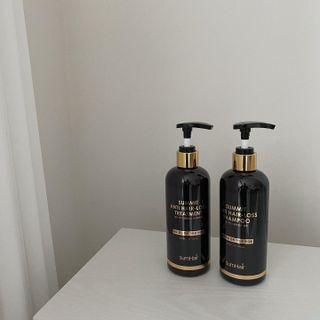썸헤어 / SUMHAIR 썸헤어  써밋 안티 헤어로스 샴푸+트리트먼트 — 5점을 준 리뷰어가 2021년 6월 올린 사용 사진
