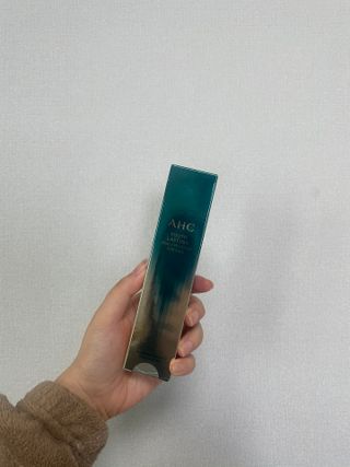 [NEW 탄력유턴 아이크림] AHC 유스 래스팅 리얼 아이크림 포 페이스 — 5점을 준 리뷰어가 2021년 3월 올린 사용 사진