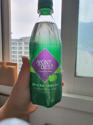 몽베스트 Montbest with Sparkling water Lime20병 — 5점을 준 리뷰어가 2022년 6월 올린 사용 사진