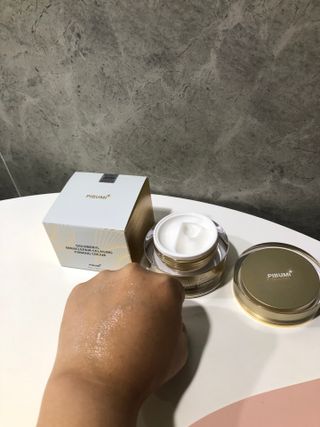 피부미 골드베릴 미라클페어 세레이징 퍼밍 크림 50ml — 5점을 준 리뷰어가 2021년 11월 올린 사용 사진