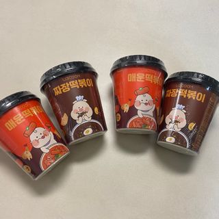 유비쿡 컵떡볶이 매운컵떡볶이2개/ 짜장컵떡볶이 2개  총 4개세트 — 5점을 준 리뷰어가 2021년 2월 올린 사용 사진