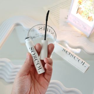 더소설 소설 블랙아이래쉬 세럼 10g(SOSEOL BLACK EYELASH SERUM 10g) — 5점을 준 리뷰어가 2023년 12월 올린 사용 사진