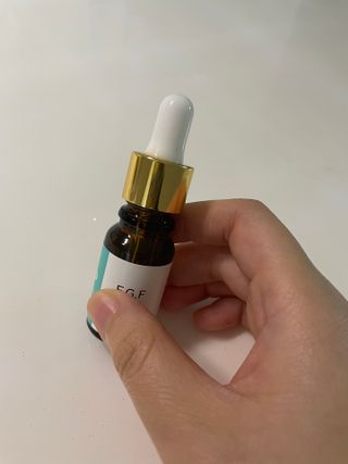 랑팡 EGF+FGF 10ppm 리포좀 앰플 원액 10ml — 5점을 준 리뷰어가 2021년 10월 올린 사용 사진