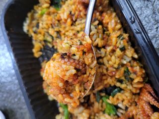 직탁 식단관리 3종 도시락(꼬막 듬뿍 곤드레비빔밥, 알리오올리오 불고기오믈렛, 매콤쭈꾸미 시래기유채밥) — 5점을 준 리뷰어가 2022년 7월 올린 사용 사진