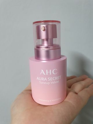 AHC 아우라 시크릿 톤업 벨벳 — 3점을 준 리뷰어가 2021년 4월 올린 사용 사진
