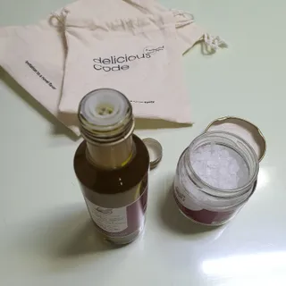 [딜리셔스코드] 타르투피 알레산드로 로시 트러플 소금 100g +트러플 오일 100ml set — 5점을 준 리뷰어가 2022년 5월 올린 사용 사진