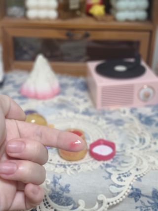 [후르디아] 올리브영 꿀과즙 립밤 2종 (블루베리/석류) — 5점을 준 리뷰어가 2021년 11월 올린 사용 사진