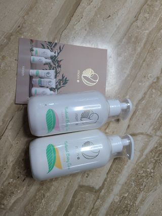 mom e 맘이 내추럴 베이비 케어 샴푸앤바스+로션 — 5점을 준 리뷰어가 2021년 1월 올린 사용 사진