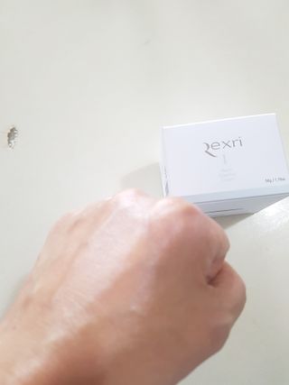 렉스리 크리에이티브 크림  Rexri Creative Cream — 5점을 준 리뷰어가 2022년 7월 올린 사용 사진