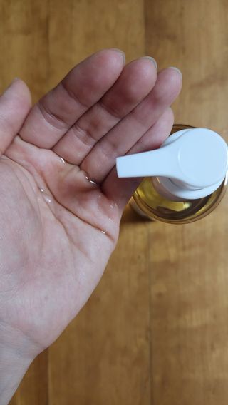 스킨1004 [SKIN1004] 마다가스카르 센텔라 라이트 클렌징 오일 200ml — 5점을 준 리뷰어가 2024년 7월 올린 사용 사진