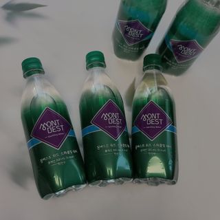 몽베스트 Montbest with Sparkling water Plain 20병 — 5점을 준 리뷰어가 2022년 11월 올린 사용 사진