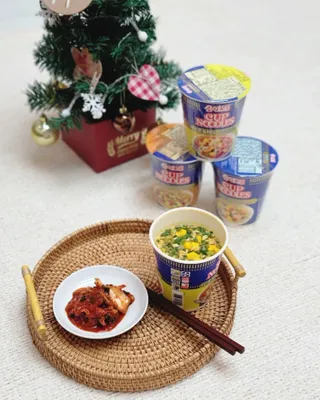 NISSIN 닛신 컵누들  4종 - 씨푸드오리지날, 씨푸드 스파이시, 씨푸드 커리, 씨푸드 XO소스 — 5점을 준 리뷰어가 2021년 12월 올린 사용 사진