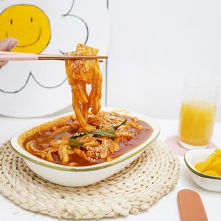 [푸딩팩토리] 요즘누들떡볶이540g + 매콤누들떡볶이 470g — 5점을 준 리뷰어가 2022년 9월 올린 사용 사진