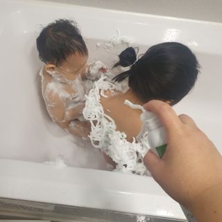 여우두마리 아기 버블클렌저 버블폼 거품놀이 유아바디워시 배쓰밤 입욕제 — 5점을 준 리뷰어가 2021년 2월 올린 사용 사진