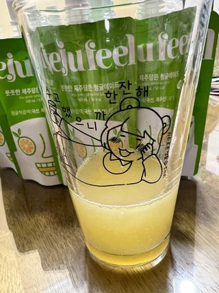 JEJUFEEL 풋풋한 제주담은 청귤에이드 — 5점을 준 리뷰어가 2022년 9월 올린 사용 사진