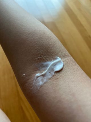 젠바이오 코스메틱스 젠바이오수딩크림]   가려운 피부 & 아토피 원픽 크림 — 5점을 준 리뷰어가 2022년 8월 올린 사용 사진