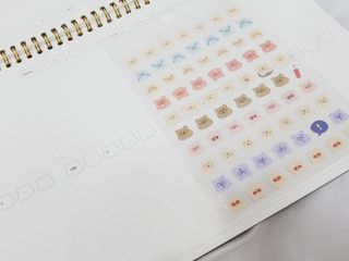 리훈 곰부 체크리스트+ 곰부 리무버블스티커 1장 — 4.5점을 준 리뷰어가 2021년 5월 올린 사용 사진