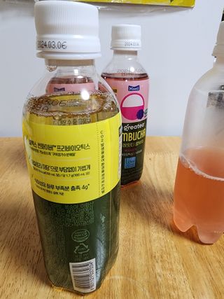 더그레잇티 콤부차 [매일유업] 더그레잇티 44kcal 콤부차 300ml *12개입 (오리지널 6개+베리리치 6개) — 3.5점을 준 리뷰어가 2023년 7월 올린 사용 사진