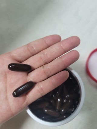 Swisse 스위스 고함량 프로폴리스 2,000mg 210정 — 5점을 준 리뷰어가 2021년 3월 올린 사용 사진