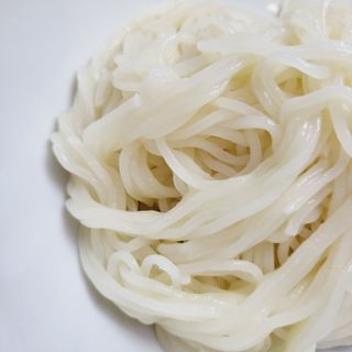 [한면원] 비빔국수 2인분 — 4점을 준 리뷰어가 2022년 7월 올린 사용 사진
