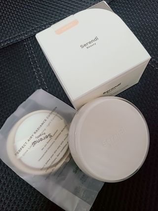 세렌디뷰티 퍼펙트 에어리 래디언스 쿠션 — 5점을 준 리뷰어가 2022년 1월 올린 사용 사진