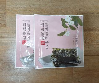 [해림맛김] 들기름에 구운 바삭바삭 김 4종 세트 + 1종 랜덤발송 총5개입 — 5점을 준 리뷰어가 2021년 2월 올린 사용 사진