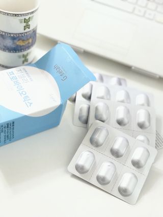 [지셀라] 프로바이오틱스 100억 유산균 보장 (1개월분 / 350mg X 30캡슐) — 5점을 준 리뷰어가 2023년 4월 올린 사용 사진