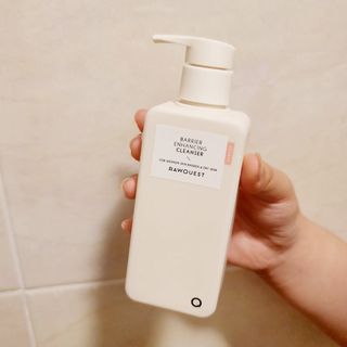 로우퀘스트 베리어 인핸싱 클렌저 190ml — 5점을 준 리뷰어가 2023년 10월 올린 사용 사진