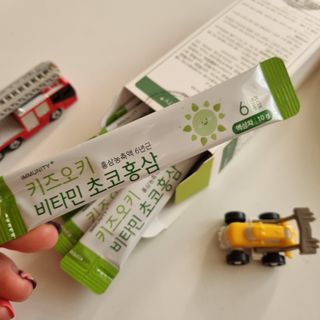 [이뮤니티플러스]우리아이 면역오키, 건강오키 _ 키즈오키 비타민초코홍삼 10포 1box — 4점을 준 리뷰어가 2022년 3월 올린 사용 사진