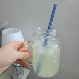 몽베스트 Montbest with Sparkling water Lemon OR Lime 20병(랜덤) — 5점을 준 리뷰어가 2022년 5월 올린 사용 사진