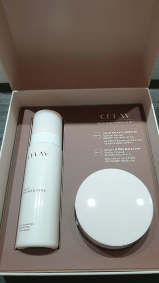 프리마인 바르기만 하면 철벽 스킨케어+24시간 마스크팩 효과. 셀라브 리제너레이팅 시스템 부스터+크림 세트 — 5점을 준 리뷰어가 2023년 4월 올린 사용 사진