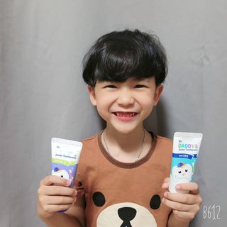 닥터데디스 안심불소 튼튼치약(청포도, 민트 중 택 1) 60g + 여행용 미니 치약 15g — 4점을 준 리뷰어가 2022년 8월 올린 사용 사진